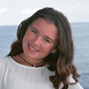 Meet your Posher, Isabella